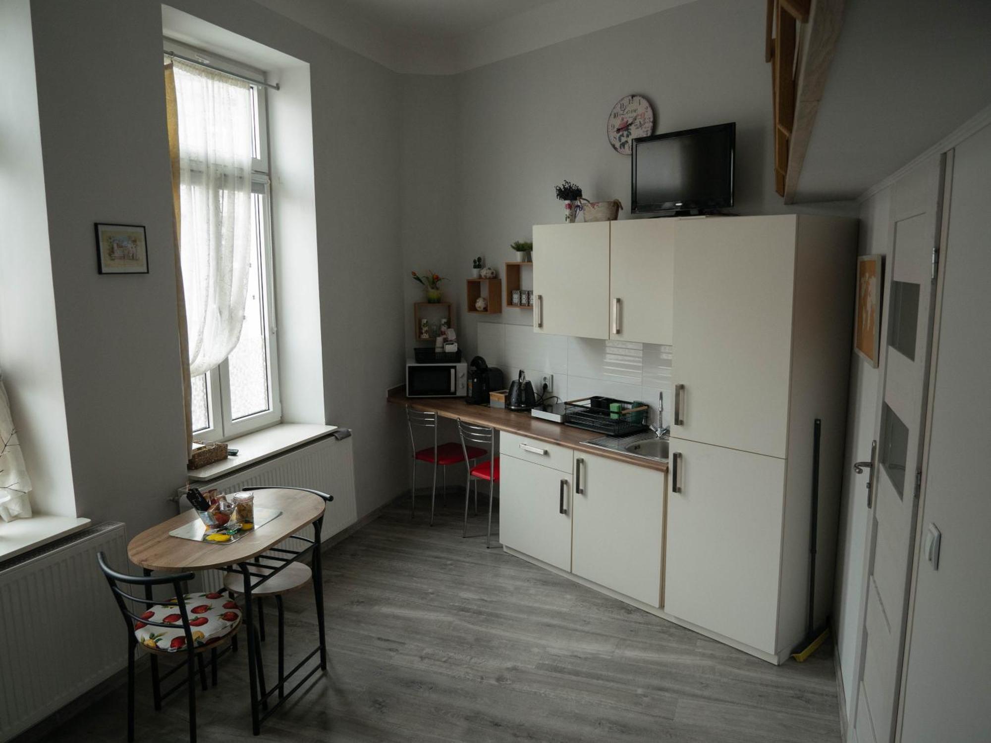 Apartament Przy Synagodze Пшемишъл Екстериор снимка